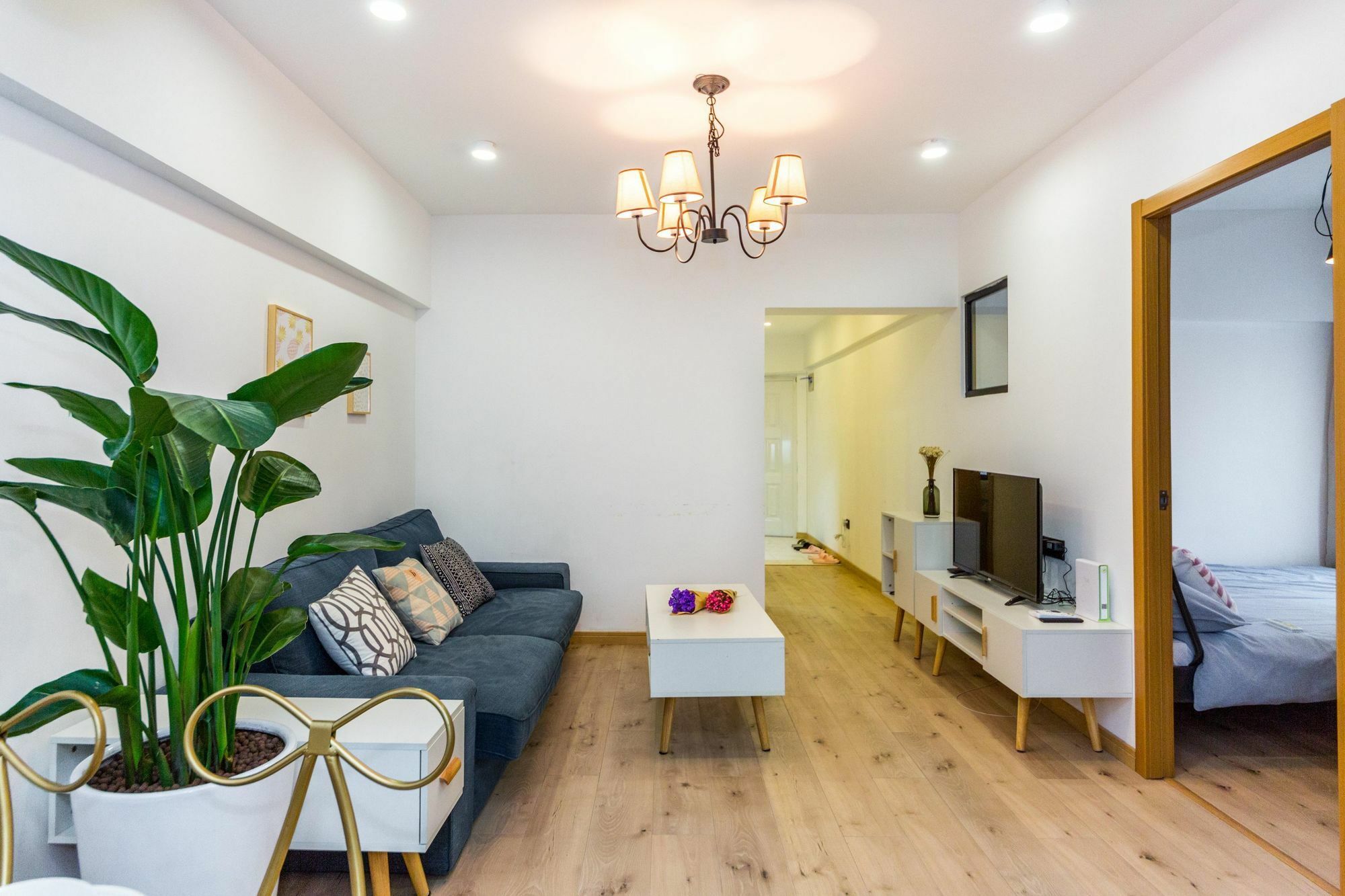 Henry'S Apartment - South Maoming Road Шанхай Экстерьер фото