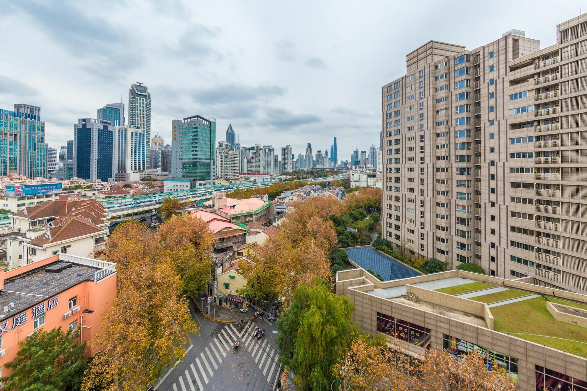 Henry'S Apartment - South Maoming Road Шанхай Экстерьер фото